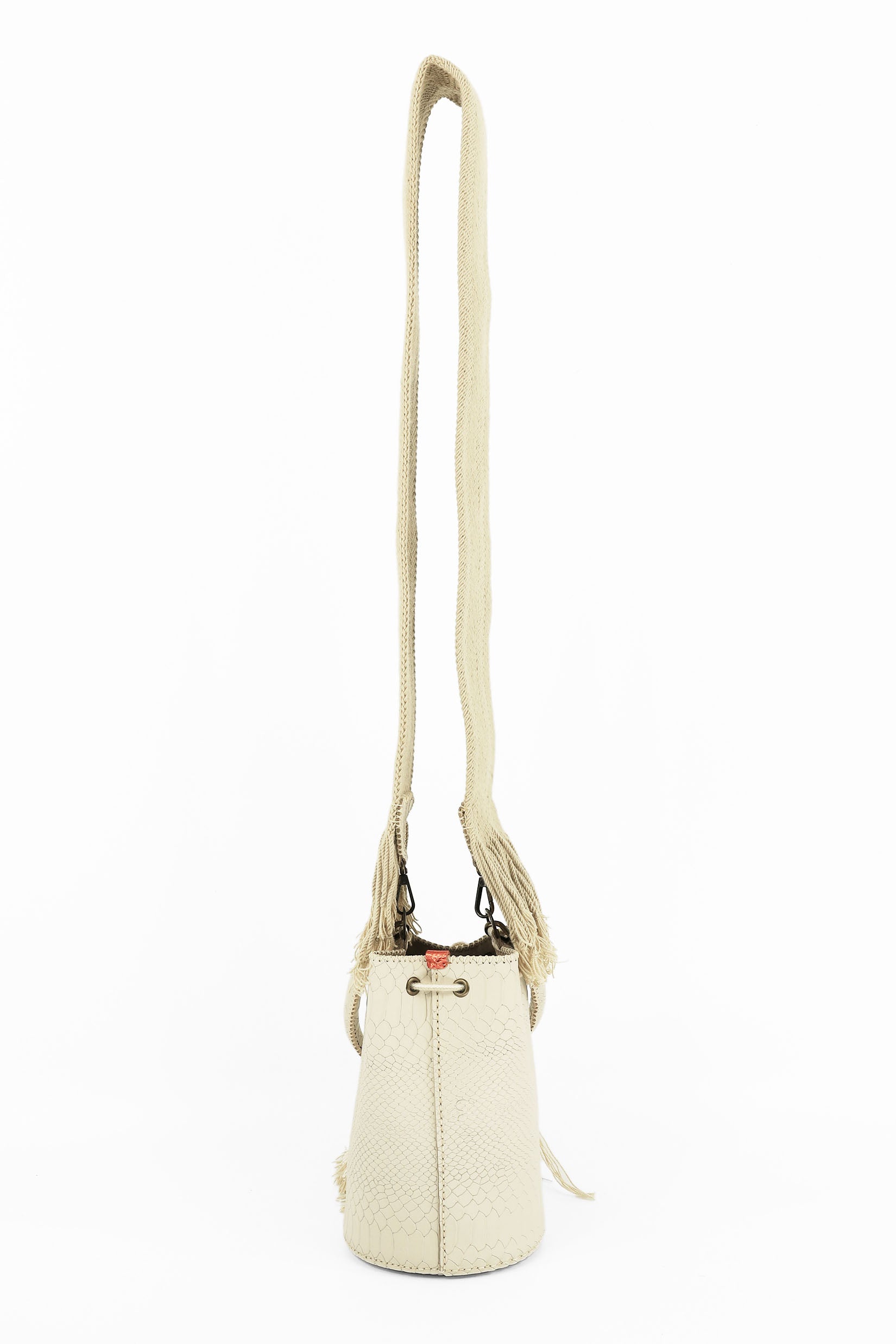 APÜNÜ BUCKET BAG SMALL / MINI CROCO PATTERN OFF WHITE - LIGHT BEIGE #120049