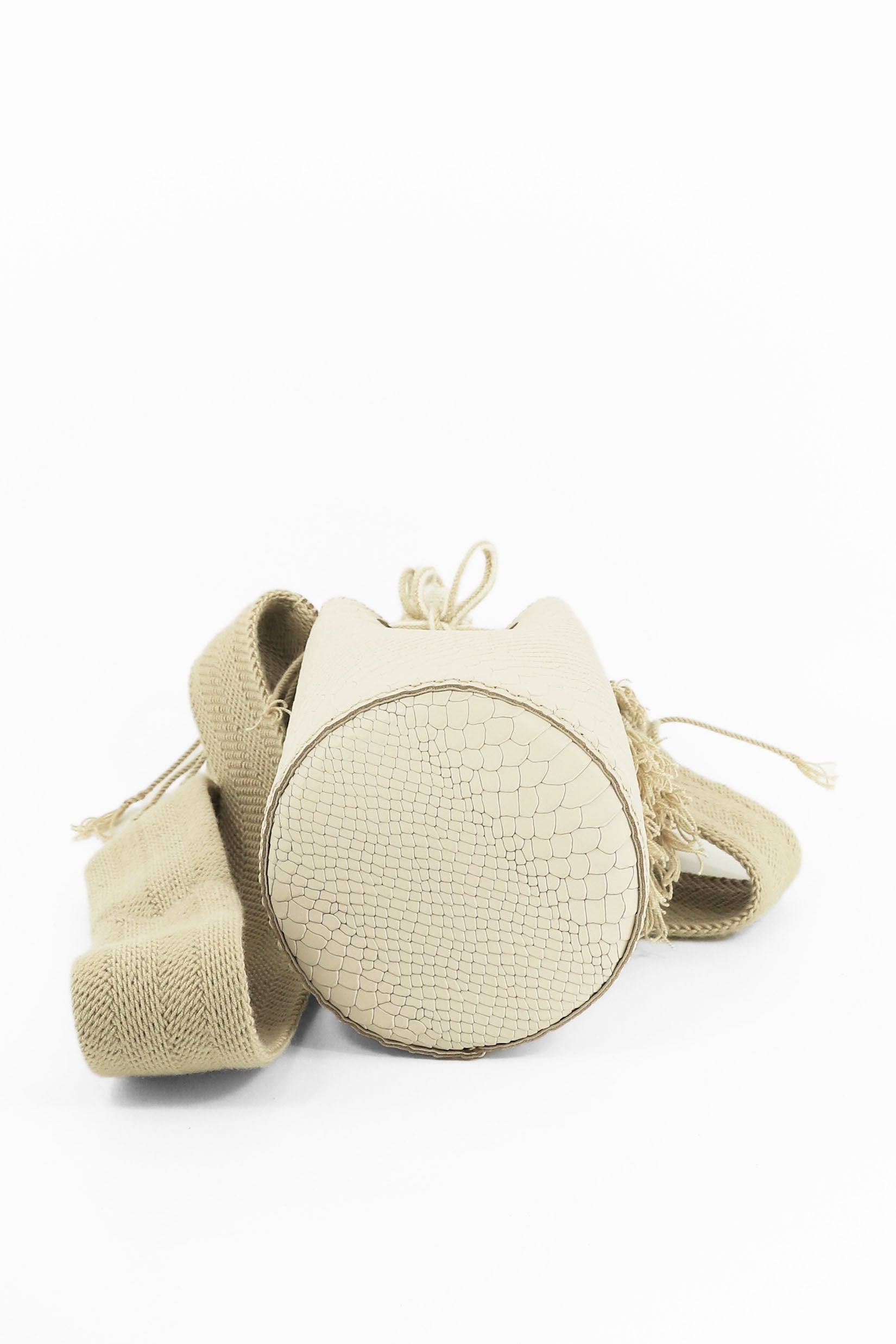 APÜNÜ BUCKET BAG SMALL / MINI CROCO PATTERN OFF WHITE - LIGHT BEIGE #120049