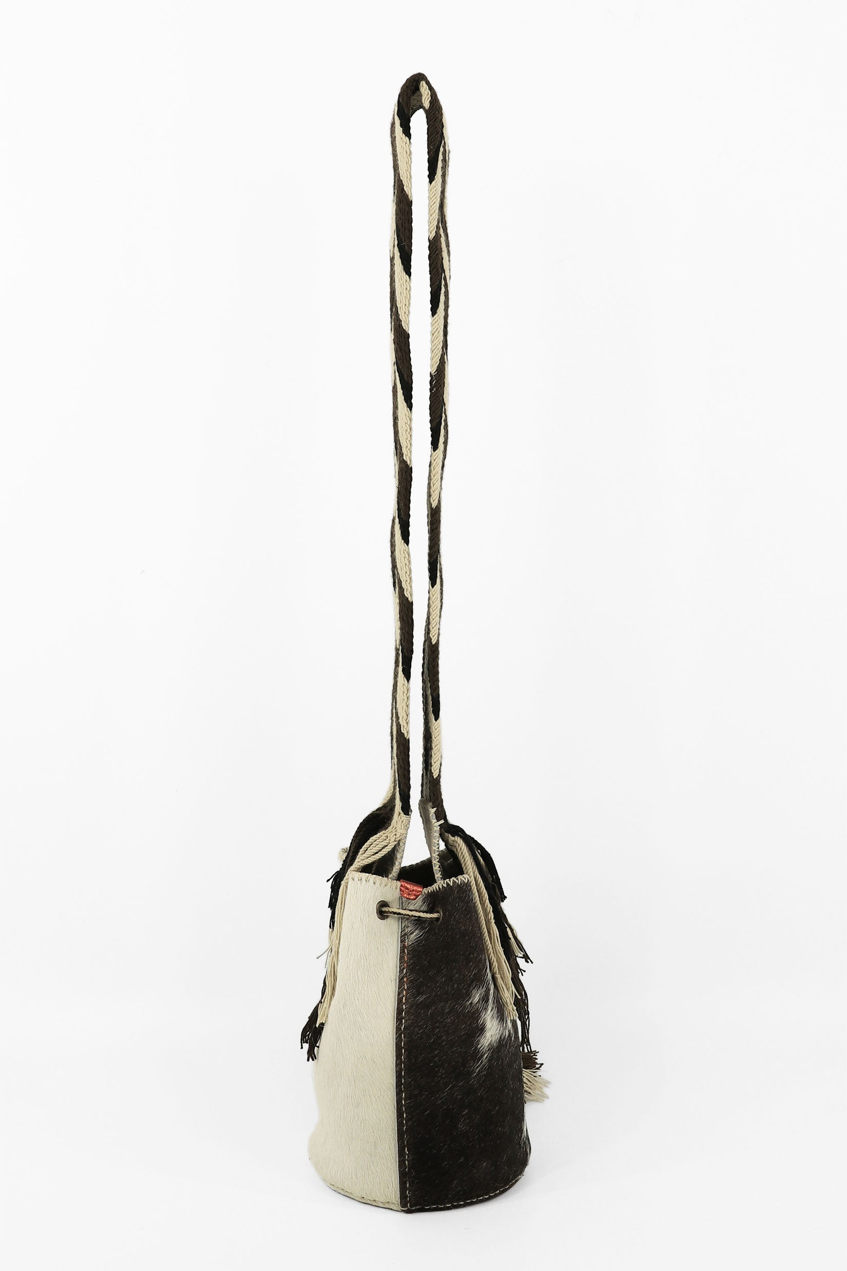 APÜNÜ BUCKET BAG SMALL FURRY / WHI&DRK BRW - BEIGE #130024