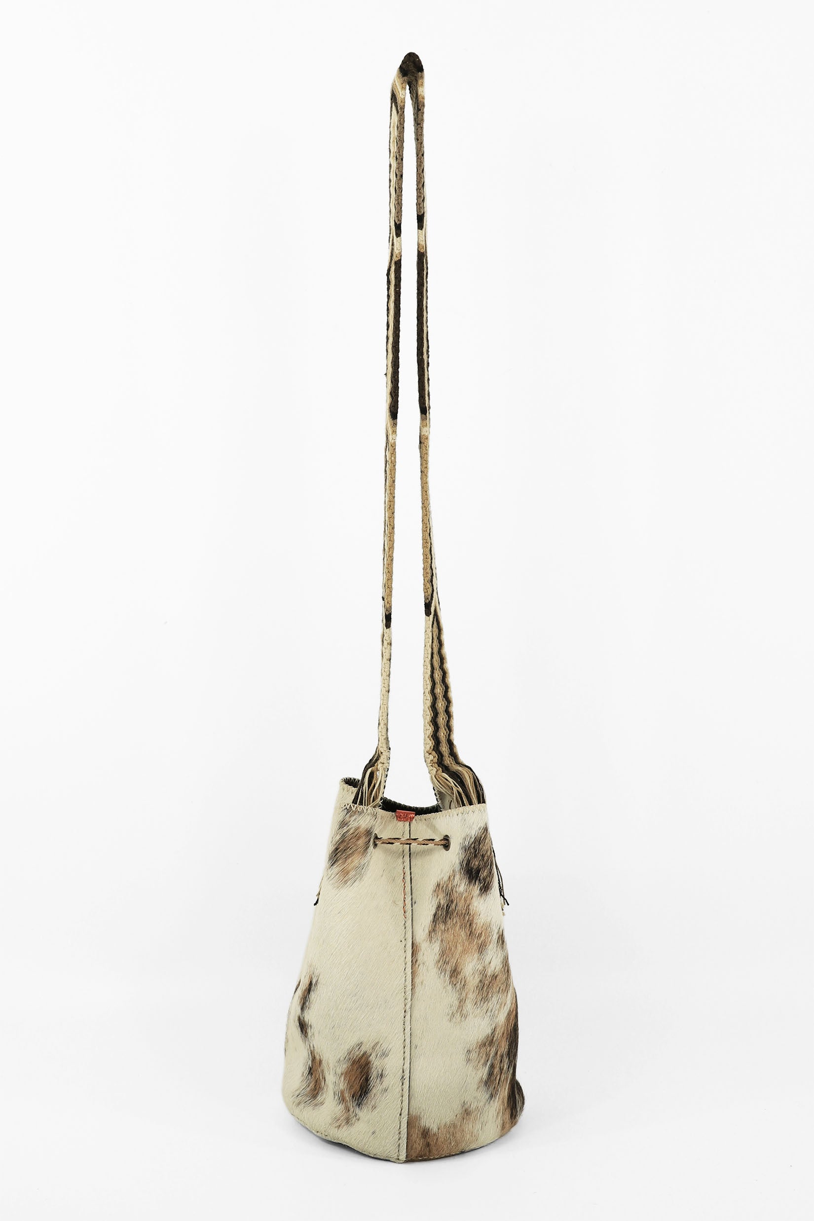 APÜNÜ BUCKET BAG LARGE FURRY / WHITE BRW - DRK BRW #100024
