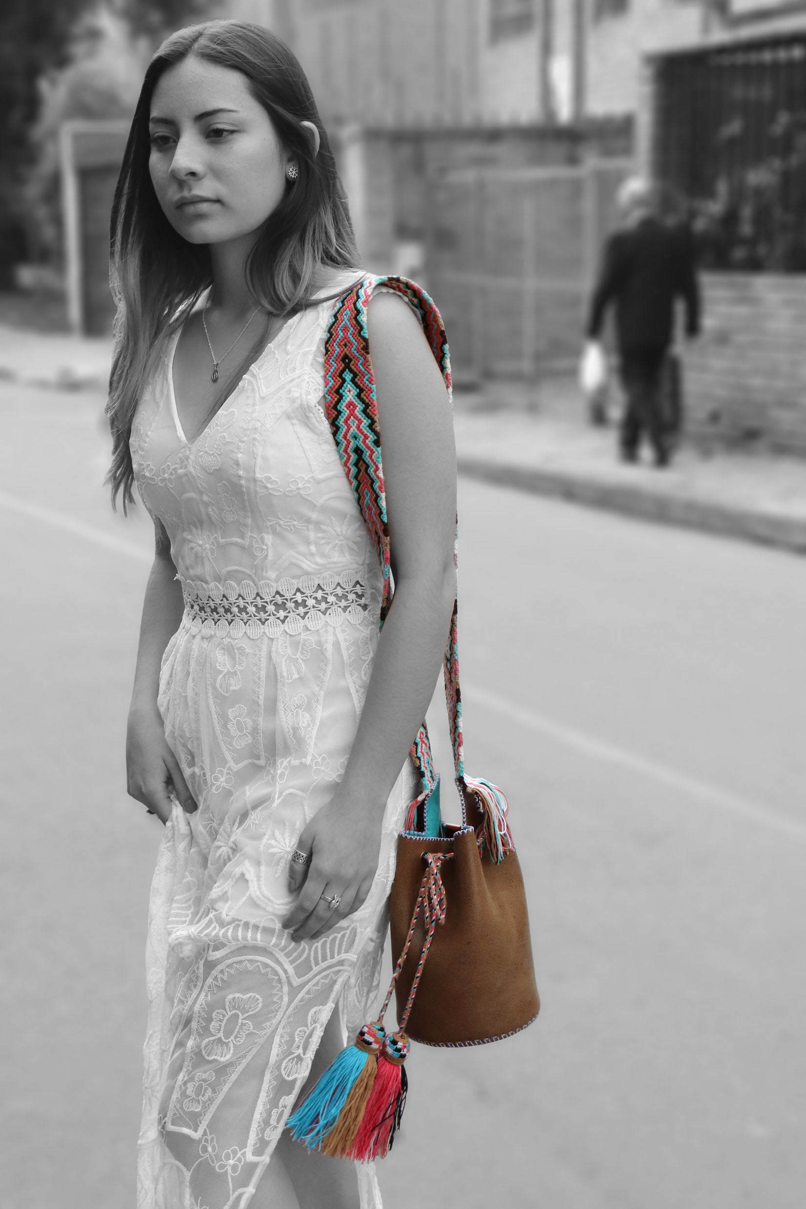 APÜNÜ BUCKET BAG SMALL / DARK CAMEL - LIGHT TURQUOISE #120006