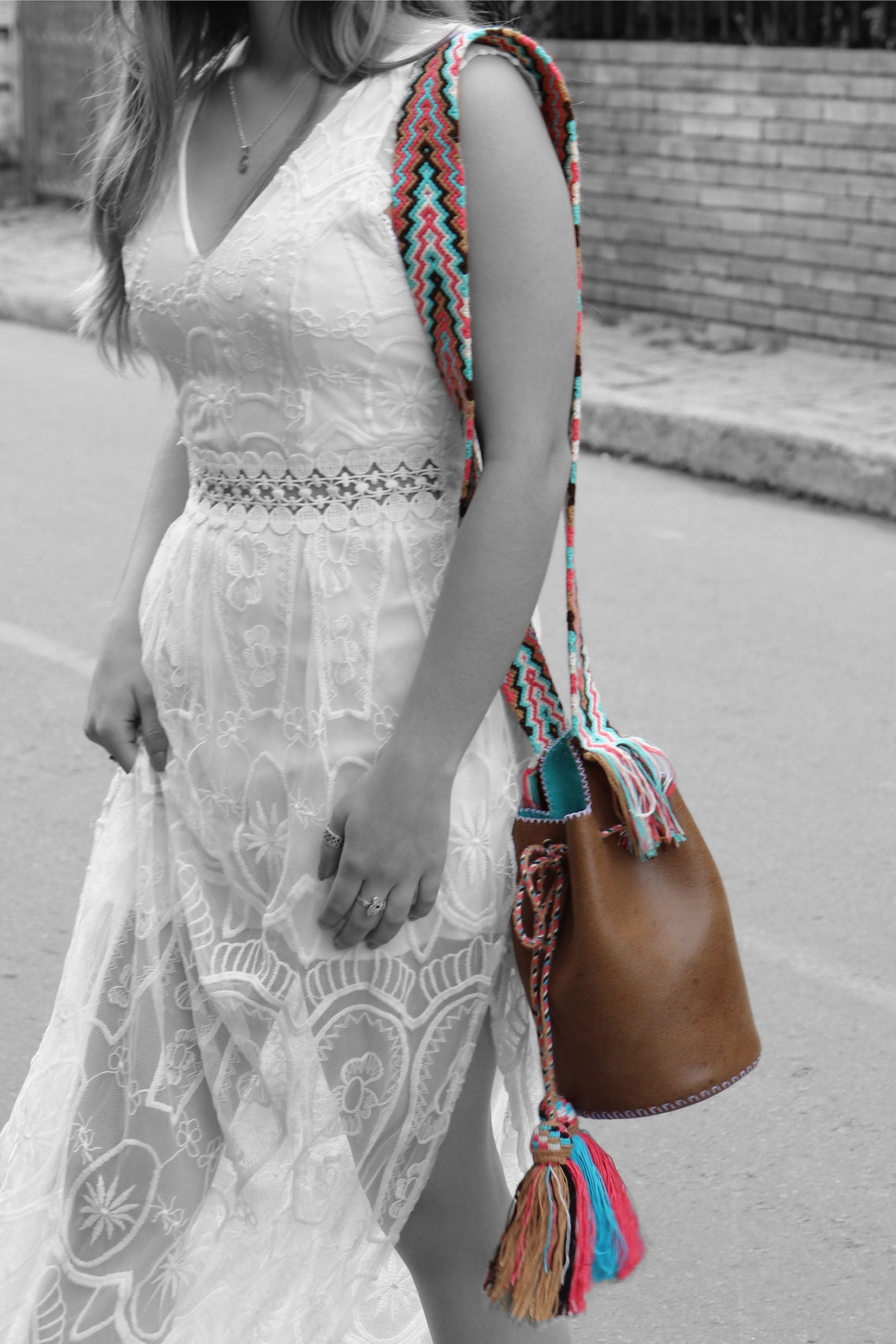 APÜNÜ BUCKET BAG SMALL / DARK CAMEL - LIGHT TURQUOISE #120006