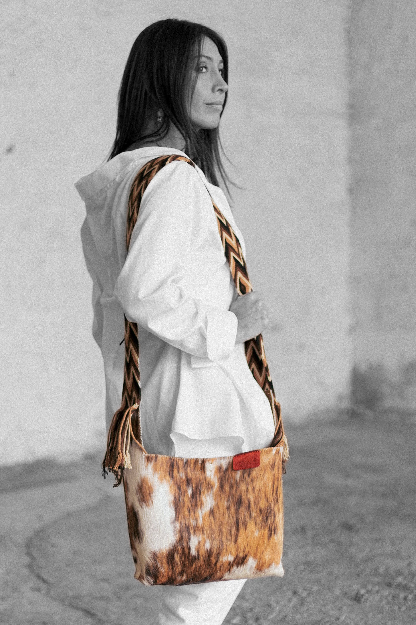 PIAMA TOTE BAG MEDIUM FURRY / BRW&WHI - MED BRW #210015