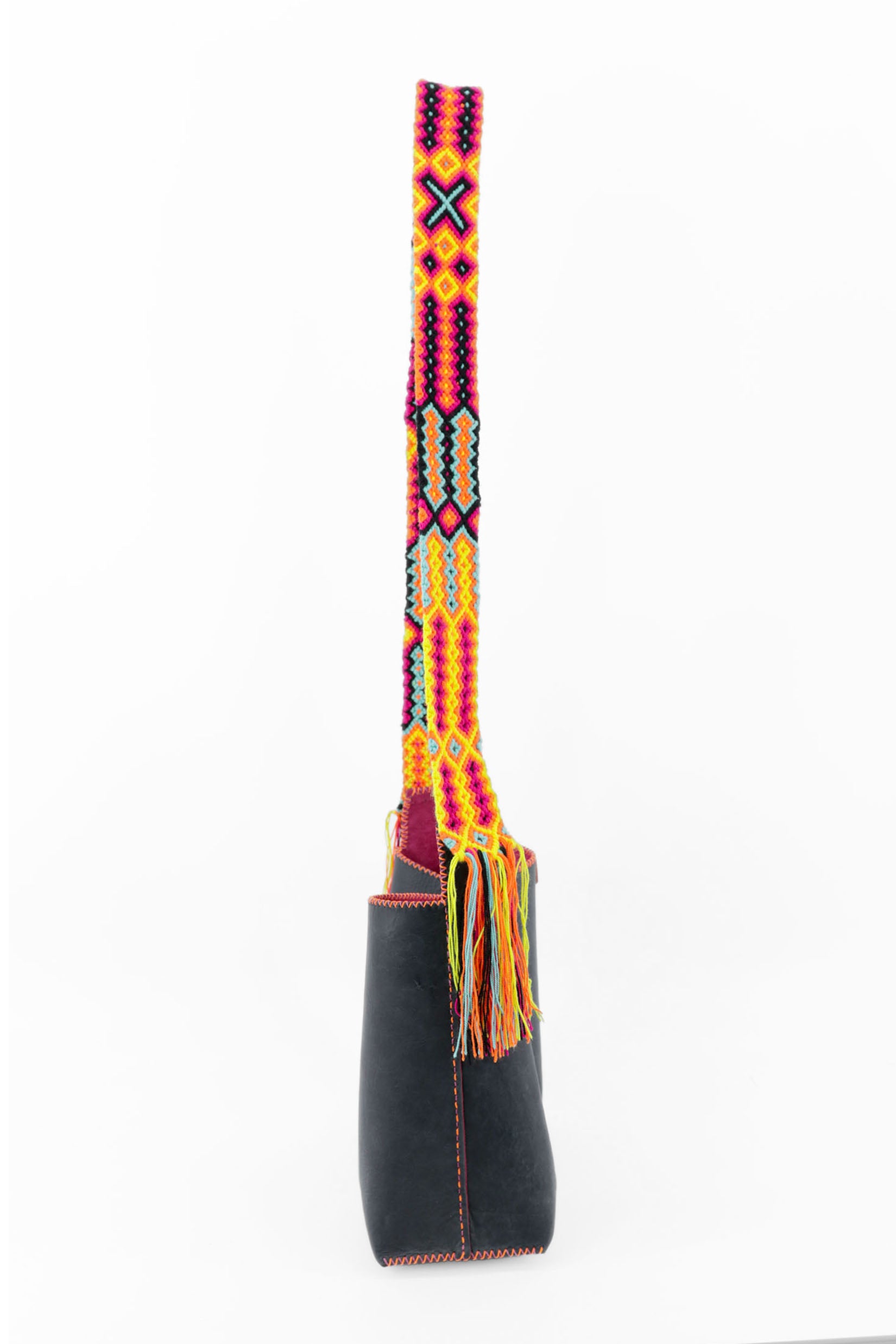 PIAMA TOTE BAG MEDIUM / BLACK - FUCHSIA #200011