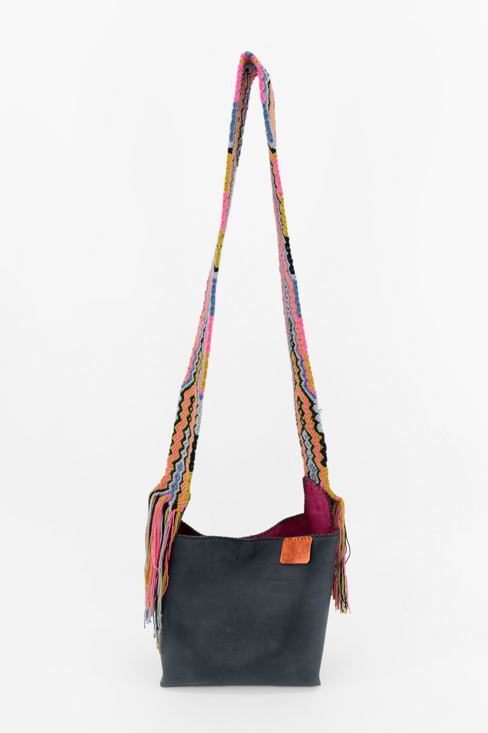 PIAMA TOTE BAG SMALL / BLACK - FUCHSIA #220014